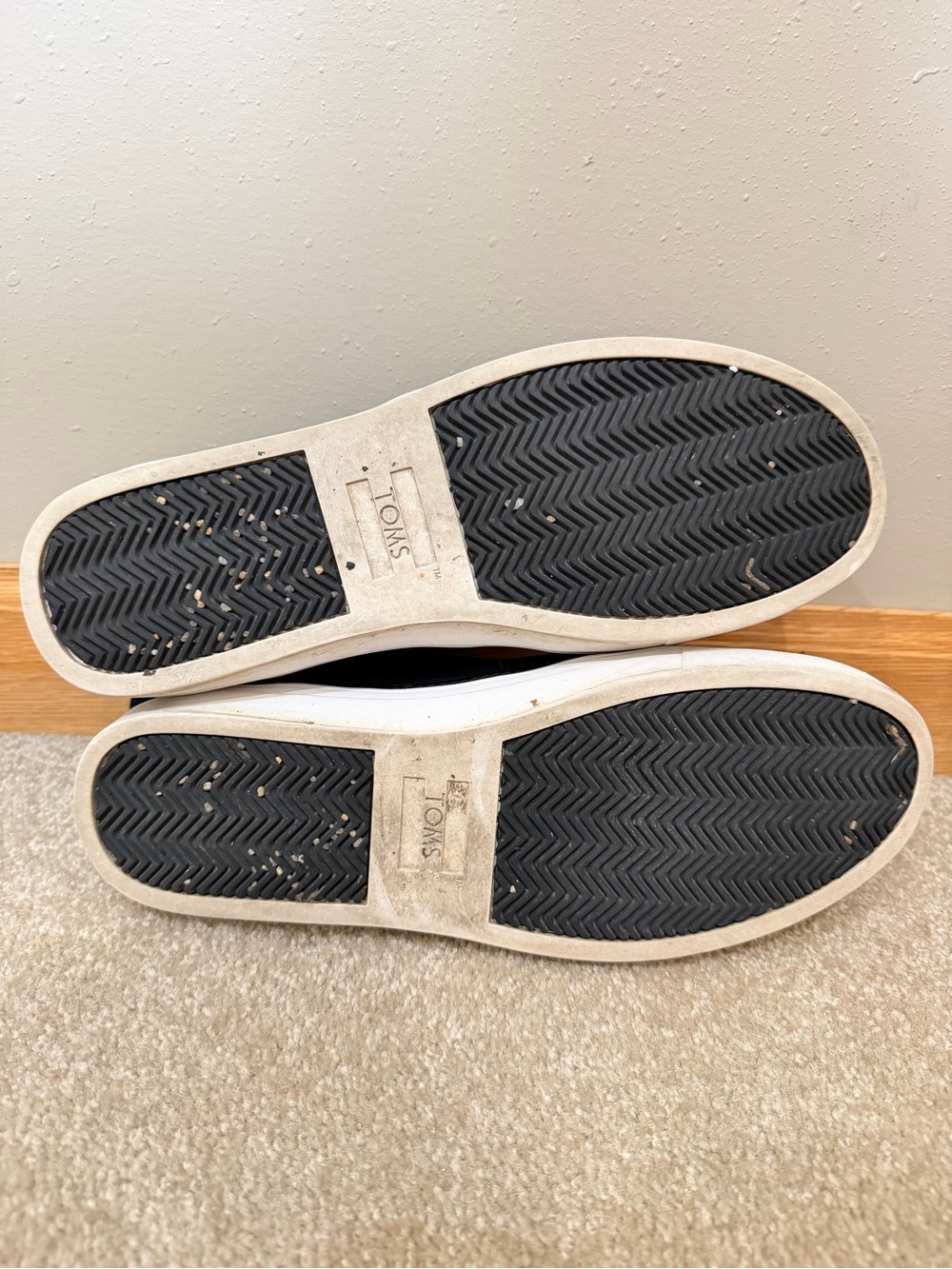 TOMS Bryce Suede Sneaker Booties Black Chelsea Ankle Boots Slip On Women Size 10 - Picture 7 of 8